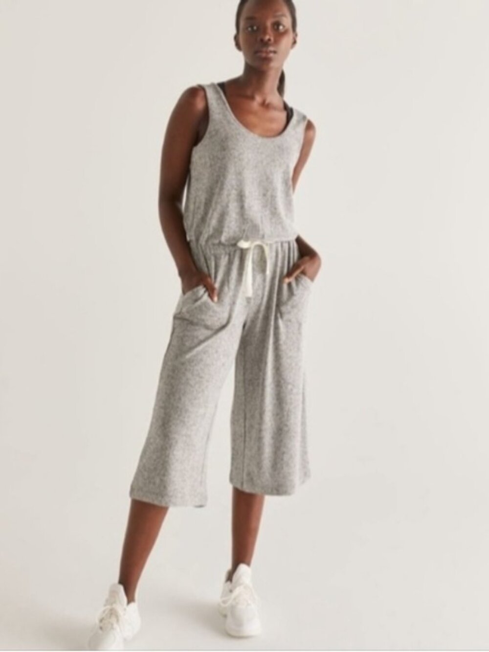 💠NEW Reitmans Hyba Gray Sleeveless Jumpsuit Womens Large Knit Cropped Pants